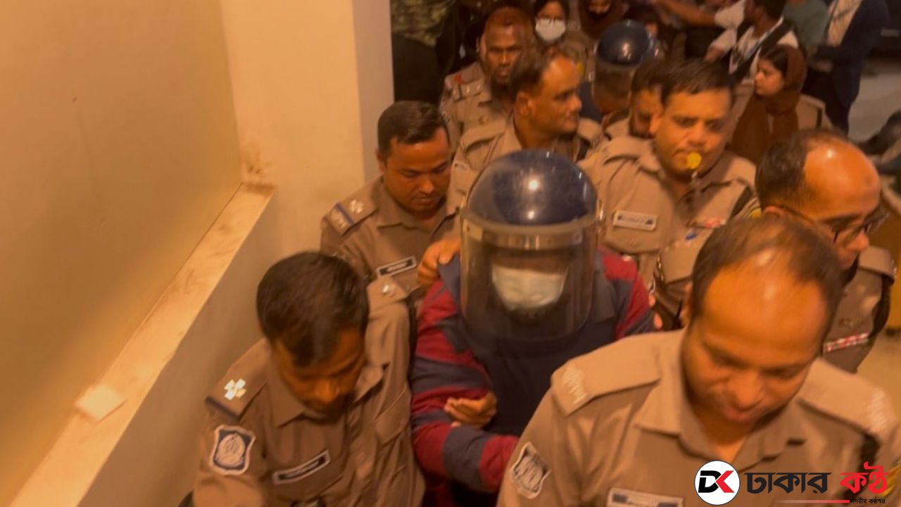 বিমানের সাবেক এমডি শফিকুরসহ ৪ জন রিমান্ডে 