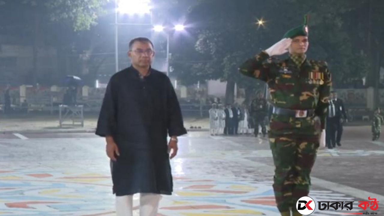 একুশের প্রথম প্রহরে ভাষা শহীদদের প্রতি প্রধানমন্ত্রীর শ্রদ্ধা