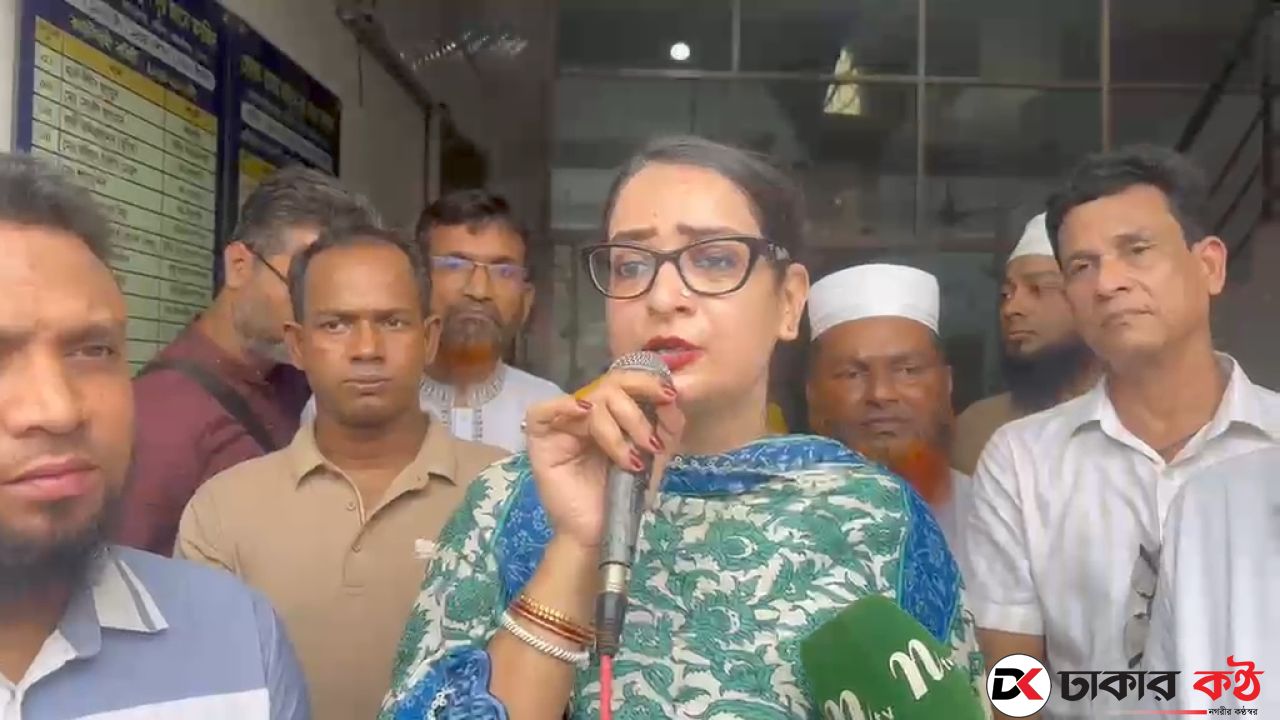 ৫০২ ভরি স্বর্ণের ঘোষণা নতুন নয়, আলোচনার মুখে উপহারের ব্যাখ্যা দিলেন নিপুন রায়