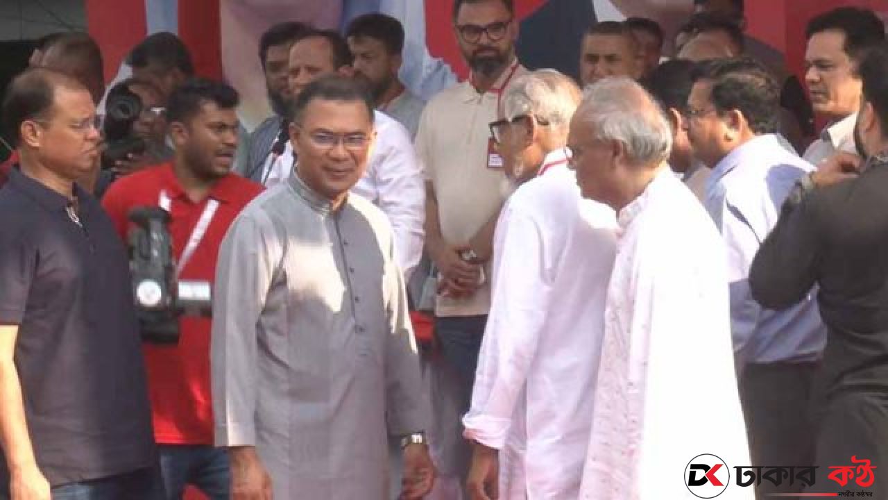 নয়াপল্টনে সমাবেশ শুরু, মঞ্চে প্রধানমন্ত্রী তারেক রহমান