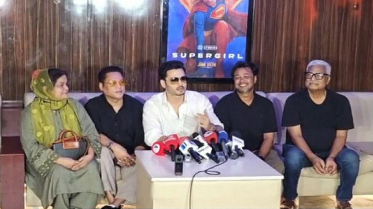 সুমন ফারুকের উপস্থিতিতে মুখরিত ‘মাসুদ রানা’র বিশেষ প্রদর্শনী