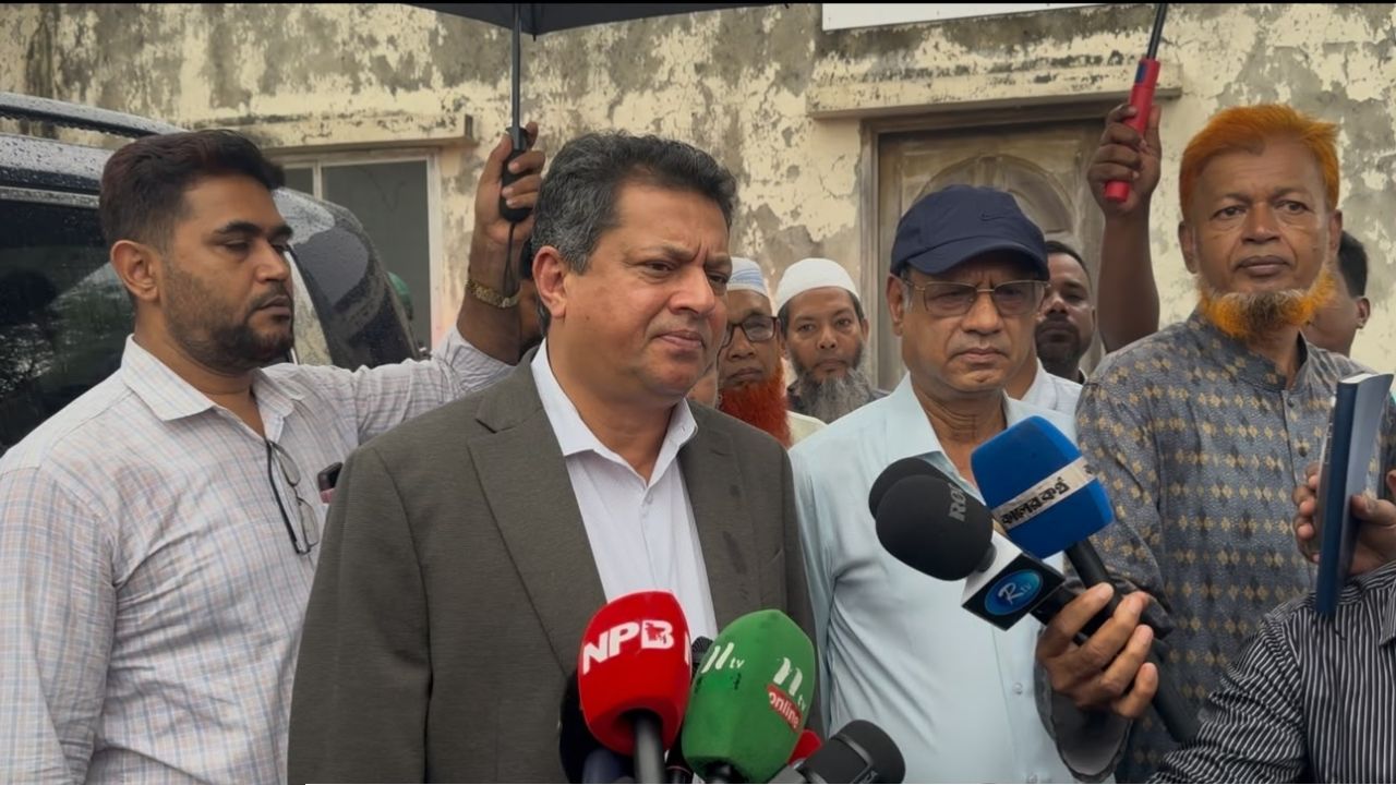 এক বছরের মধ্যেই ঝিলমিলে বাড়ি নির্মাণের সুযোগ মিলবে: গণপূর্ত মন্ত্রী