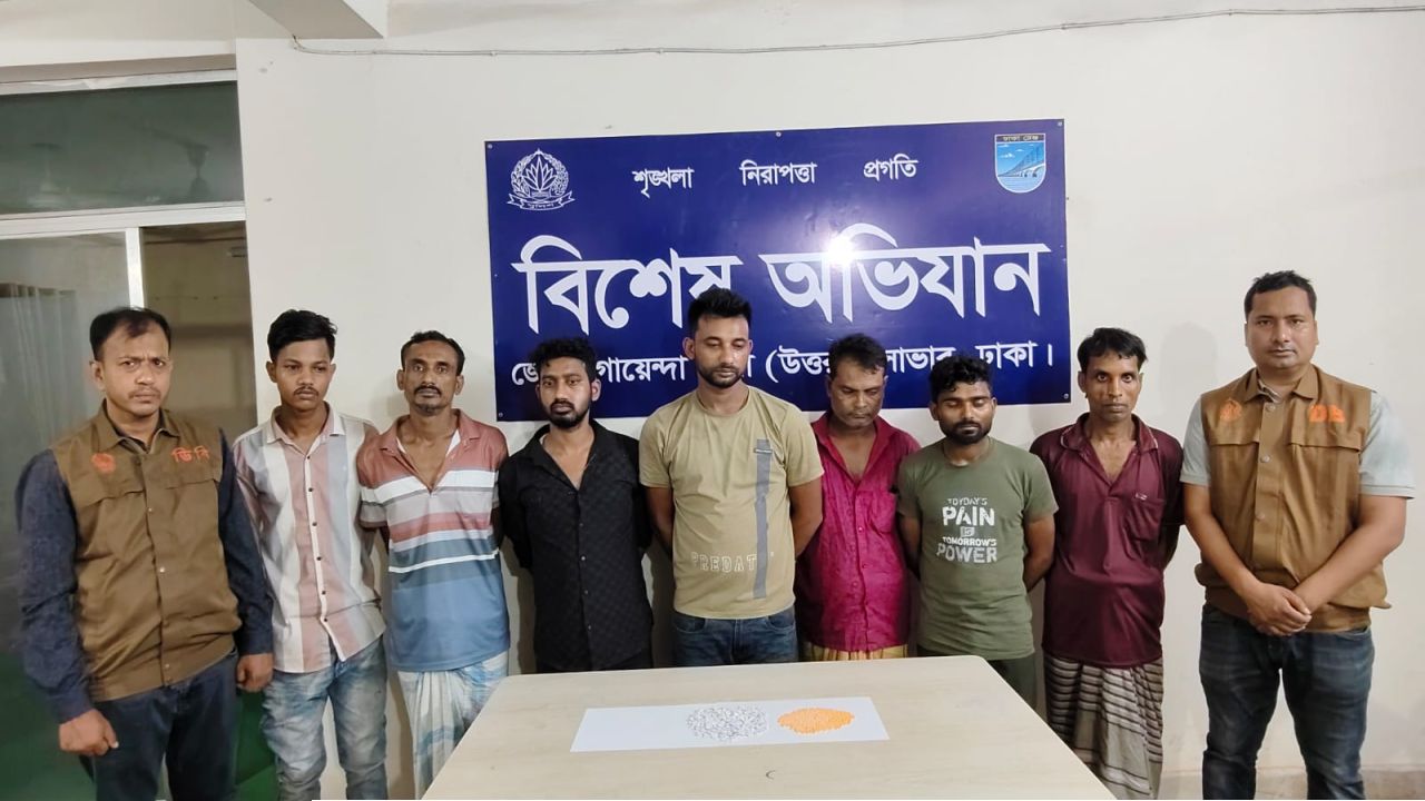 ৫৩০ পিস ইয়াবা ও ২৫০ পুড়িয়া হেরোইনসহ ৭ মাদক ব্যবসায়ী গ্রেপ্তার