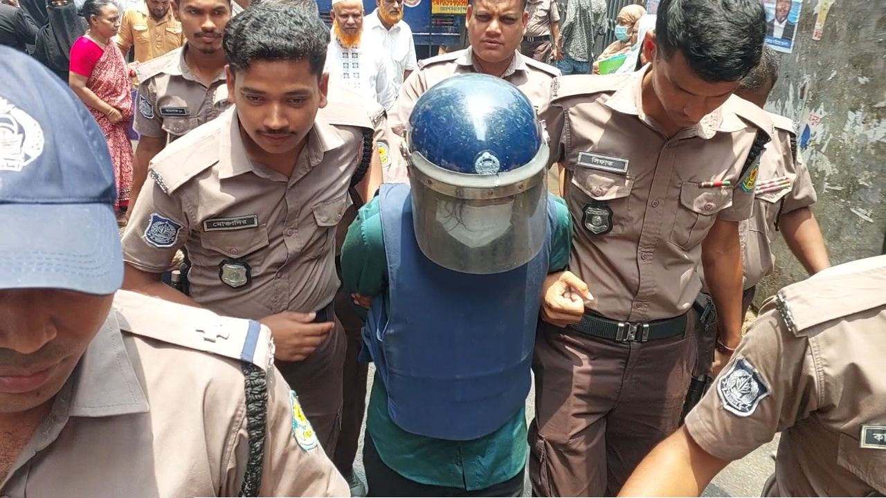 এবার সন্ত্রাস বিরোধী আইনের মামলায় কনটেন্ট ক্রিয়েটর আর এস ফাহিম গ্রেপ্তার