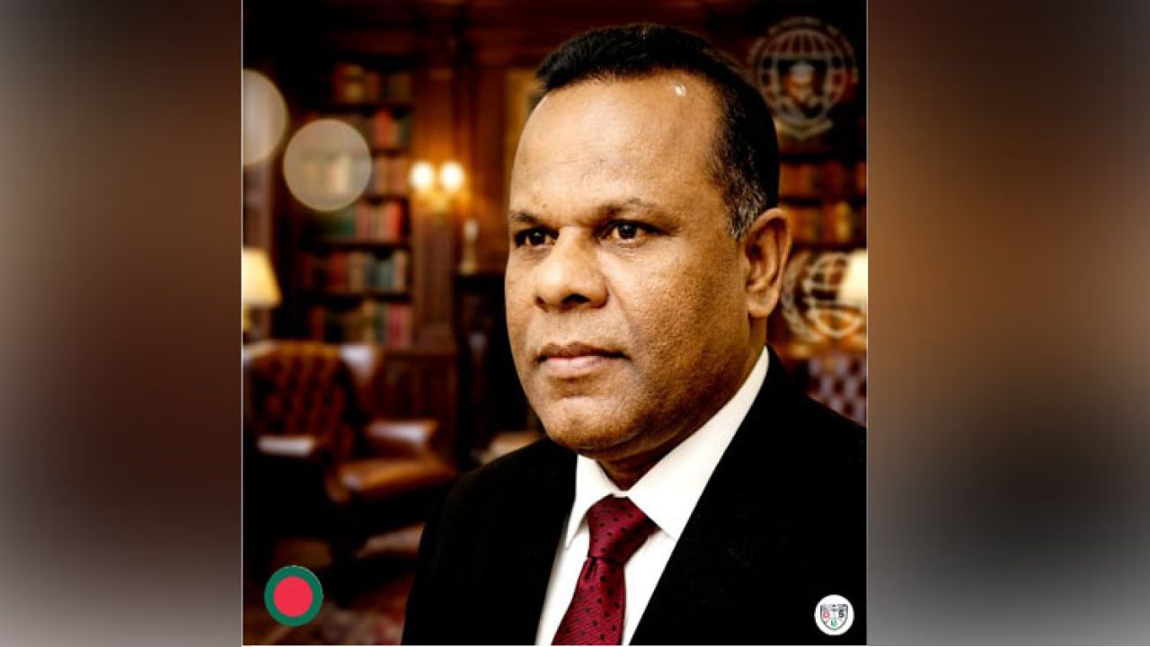 প্রধানমন্ত্রীর কার্যালয়ে 'ছোট বেনজীর': রাষ্ট্র যখন ঘরের শত্রুর মুখে