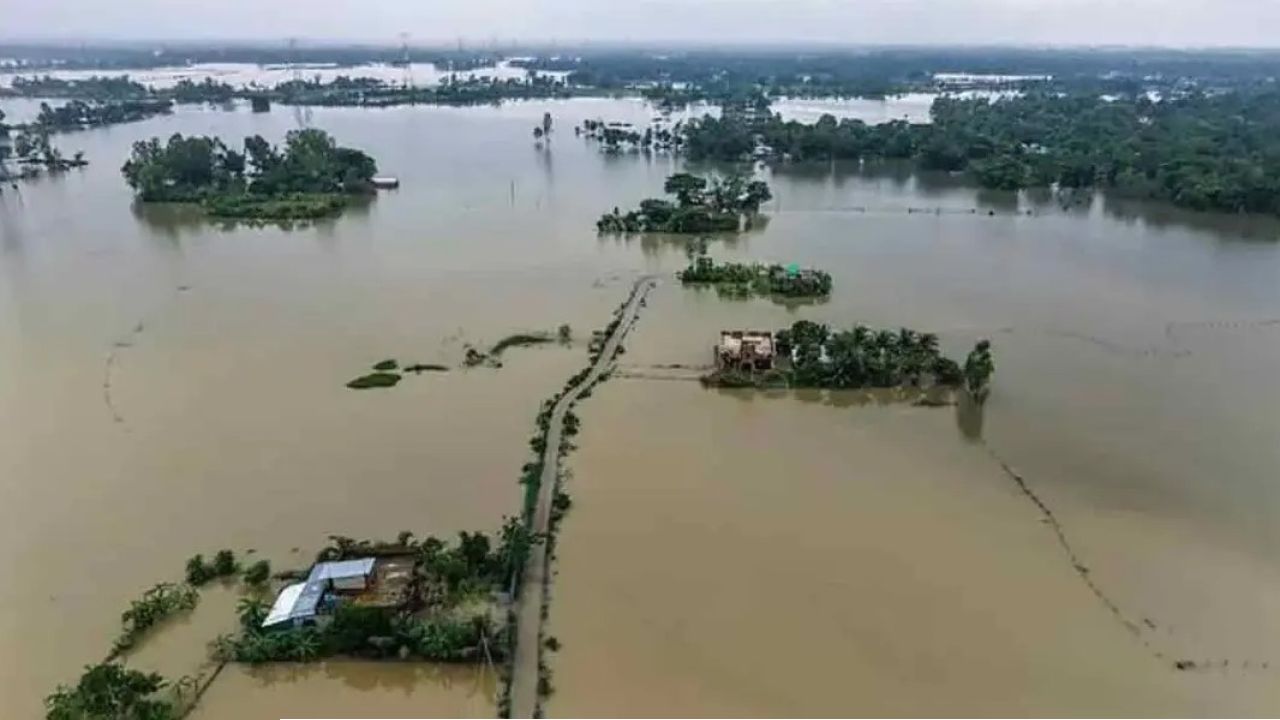 বন্যার তাণ্ডব: ৭ জেলায় নিহত ৫৪, দুর্ভোগে ৬ লাখের বেশি মানুষ