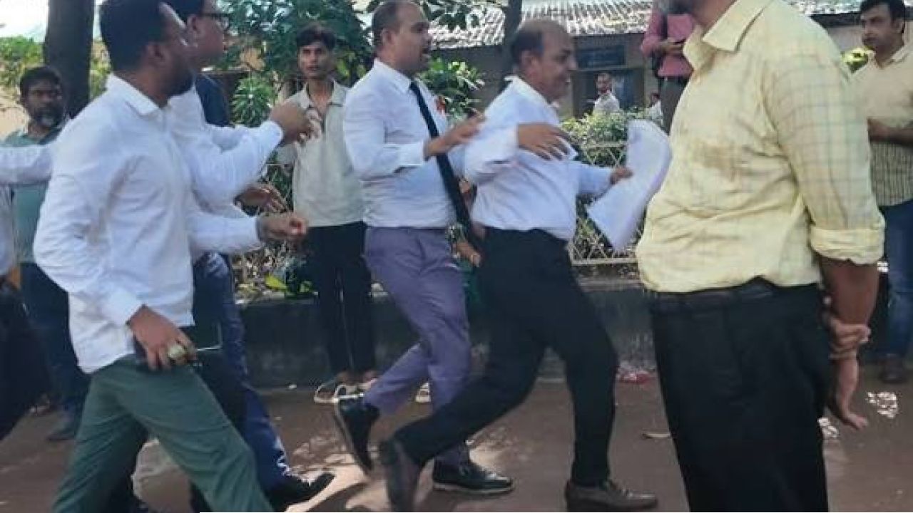 জয় বাংলা স্লোগান ঘিরে আদালতে উত্তেজনা, আইনজীবীদের জিজ্ঞাসাবাদ