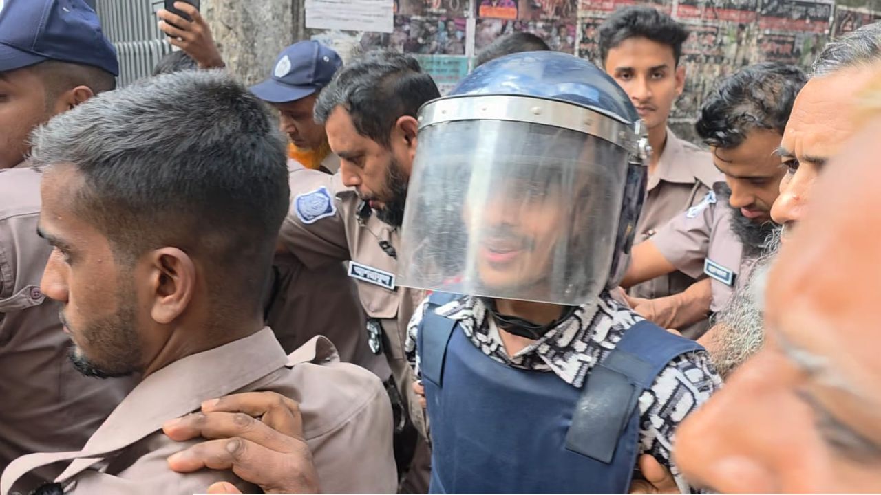 স্ত্রী মোহনাকে মারধরের মামলায় কারাগারে প্রিন্স মামুন