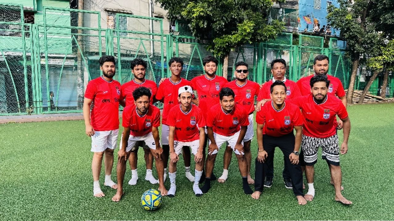 দেশ বৈচিত্র্যের দুর্দান্ত লড়াই, শেষ পর্যন্ত ২–১ গোলে জয়ে 'আমার কেরানীগঞ্জ'