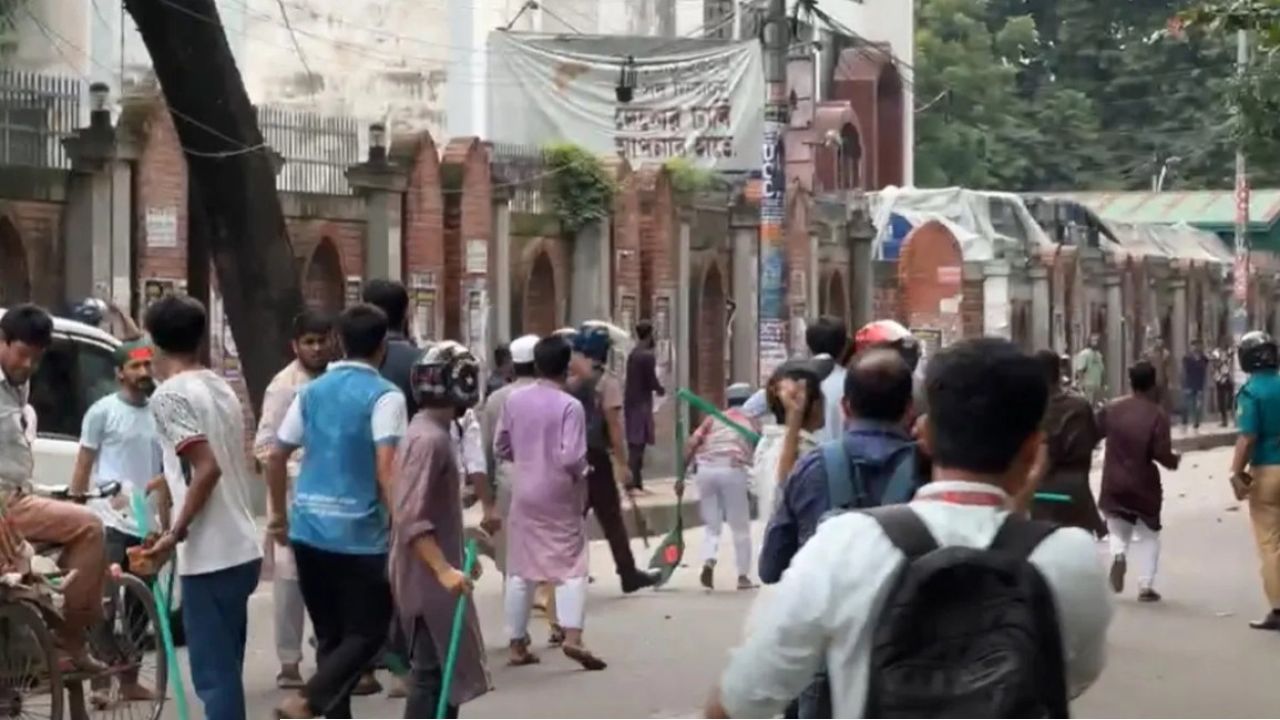 জগন্নাথ বিশ্ববিদ্যালয়ে ছাত্রদল-শিবিরের দুই দফায় সংঘর্ষ
