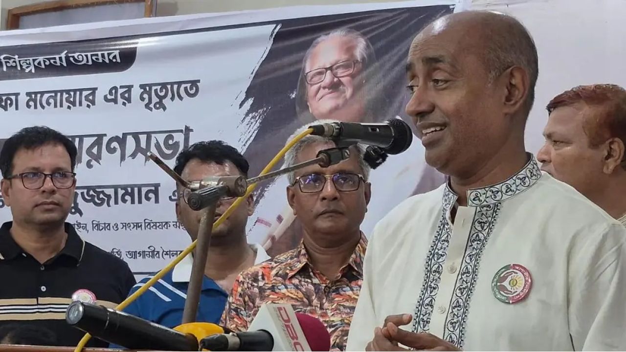 শেখ হাসিনা ডিসেম্বরেই দেশে ফিরে আইনের মুখোমুখি হবেন: আইনমন্ত্রী