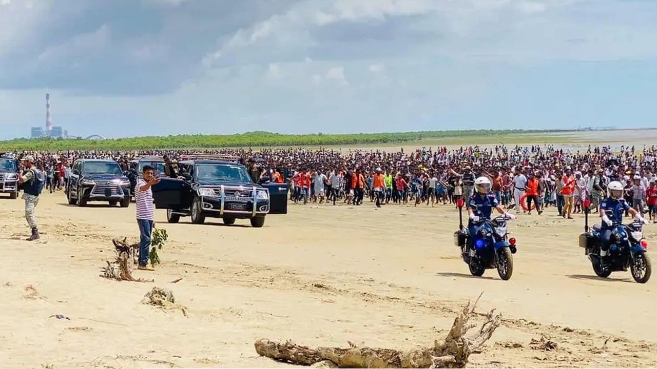 বাঁশখালীতে প্রধানমন্ত্রী, বন্যার্তদের হাতে তুলে দেবেন ঘরের চাবি