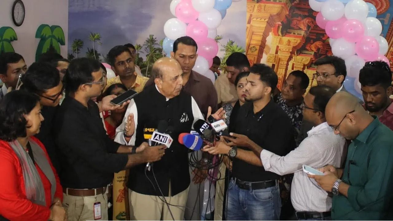দুই প্রধানমন্ত্রীর আলোচনায় অনেক সমস্যার সমাধান হবে: দীনেশ ত্রিবেদী