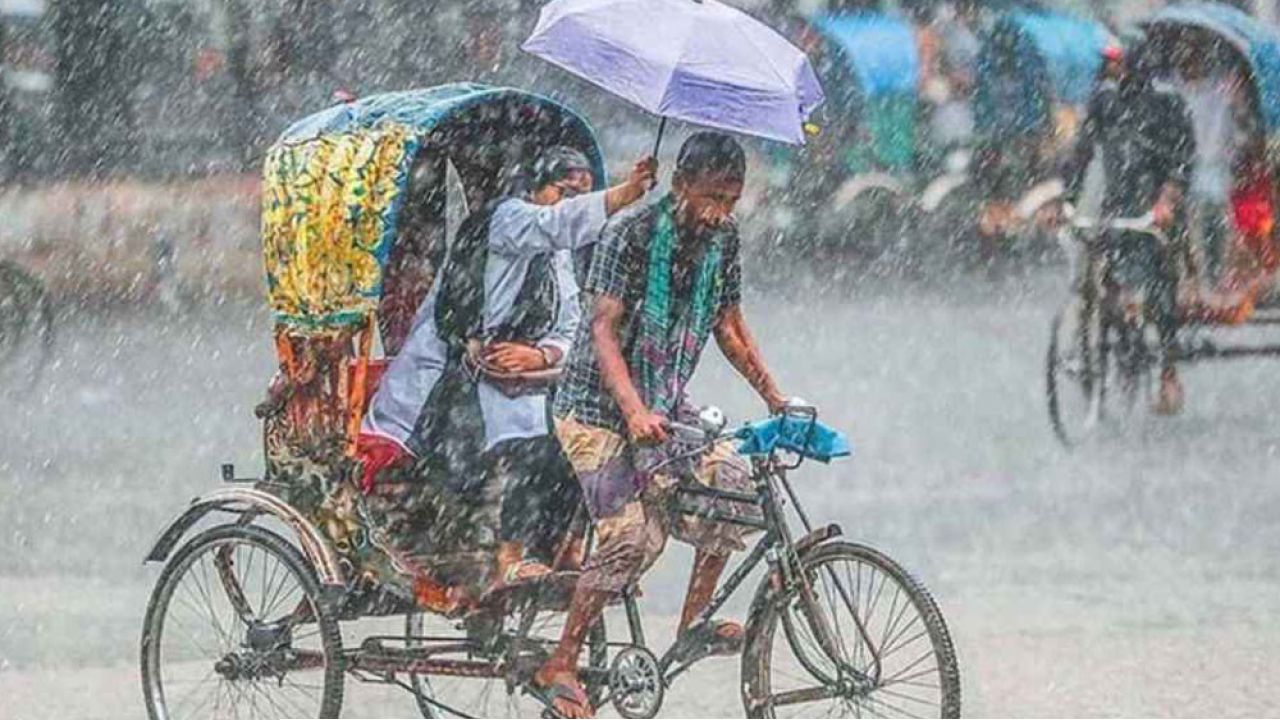 ঢাকার আকাশে মেঘলা, হতে পারে বজ্রসহ-বৃষ্টি
