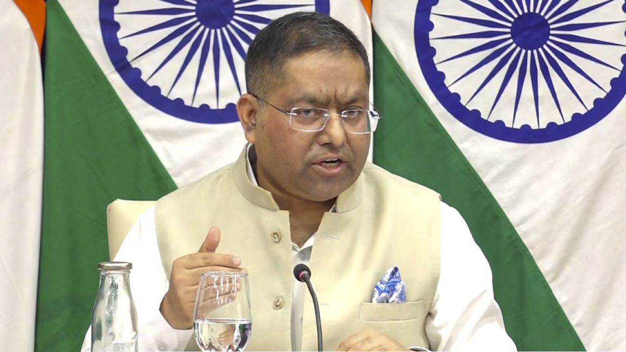 প্রধানমন্ত্রীকে দিল্লি সফর ও ব্রিকস সম্মেলনে আমন্ত্রণ ভারতের