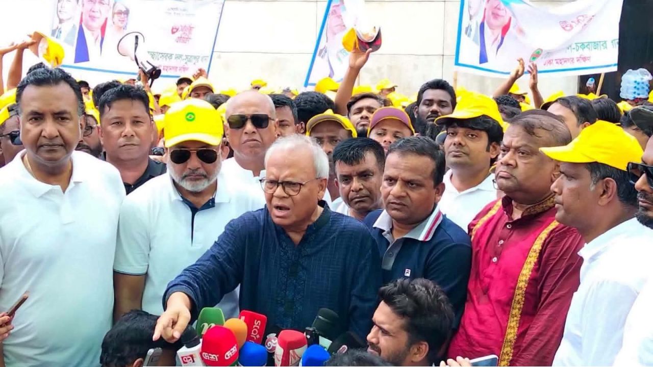 সব দেশের সাথে সমতার ভিত্তিতে বন্ধুত্ব চায় বাংলাদেশ: রিজভী