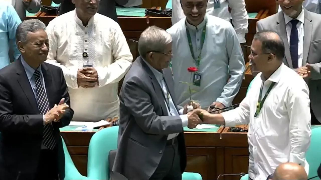 ৩৫ বছর পর ভোটে রাষ্ট্রপতি মির্জা ফখরুল, পেলেন ২৫৫ ভোট