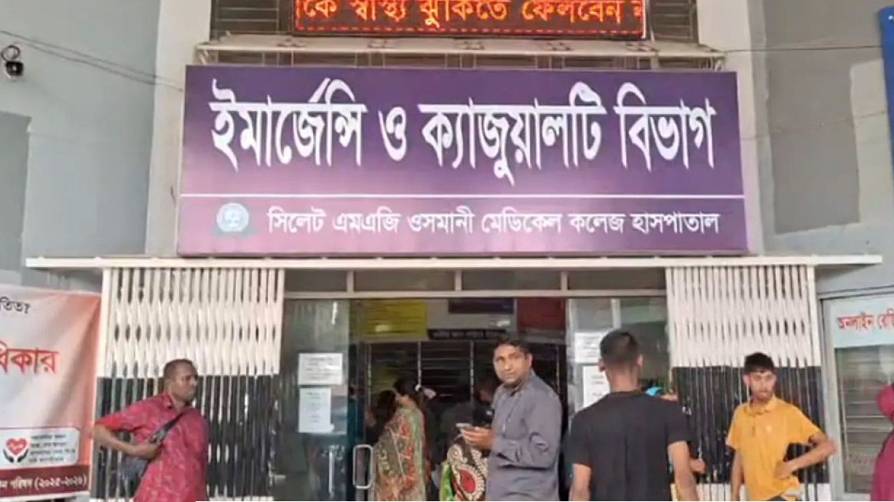 এক ধাক্কায় শেষ ৪ প্রাণ, তেলবাহী ট্যাংকারের সঙ্গে সিএনজির সংঘর্ষ