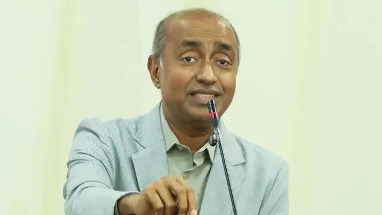 সরকারের সমালোচনা করুন, বাধা নেই: আইনমন্ত্রী