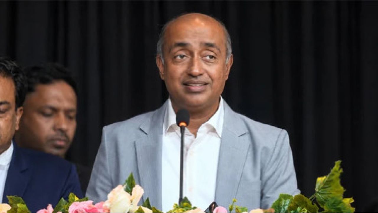 ব্রিটিশ নাগরিকত্ব ছেড়েছেন হুমায়ুন কবির: আইনমন্ত্রী