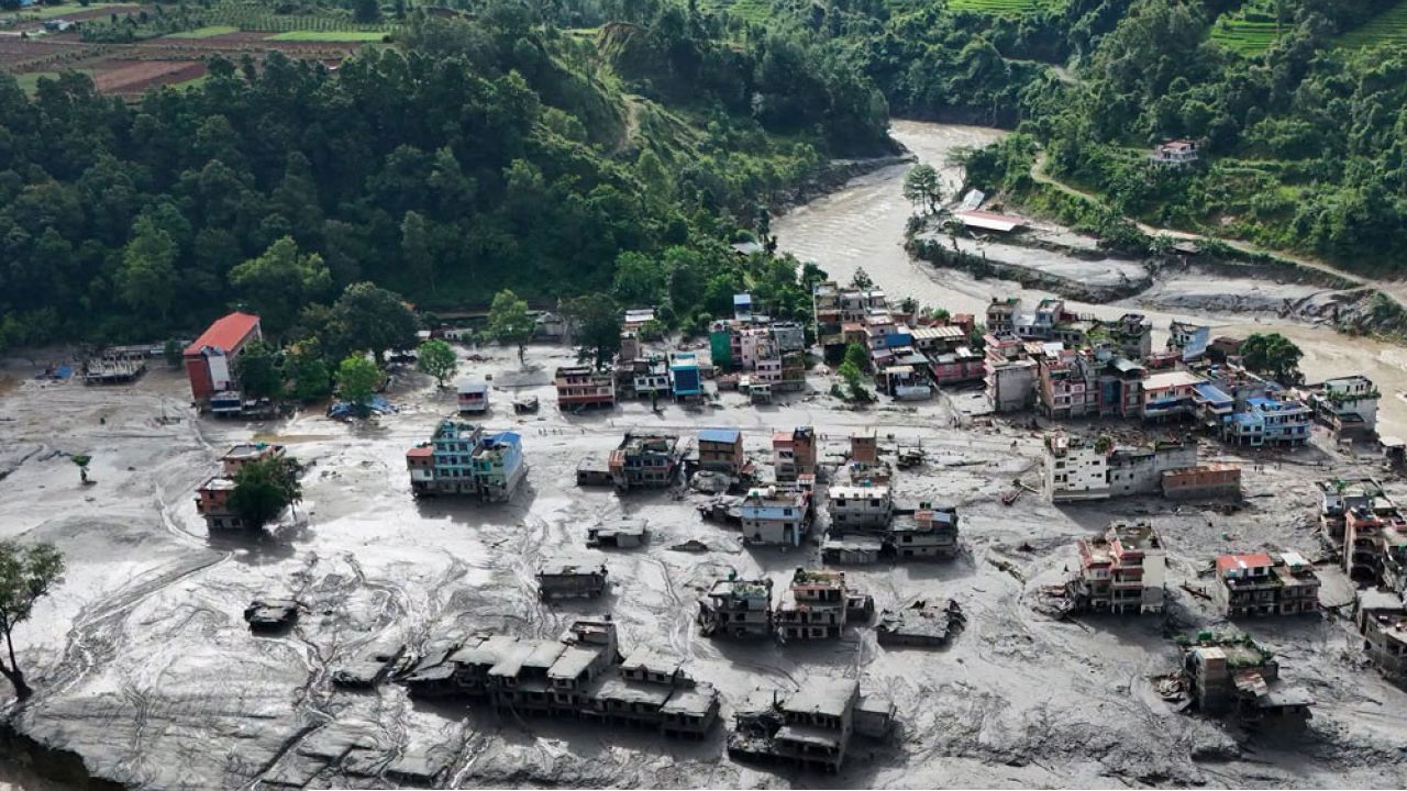 নেপালে ভয়াবহ বন্যা-ভূমিধস: ২৭০ লাশ উদ্ধার, নিখোঁজ দেড় হাজার