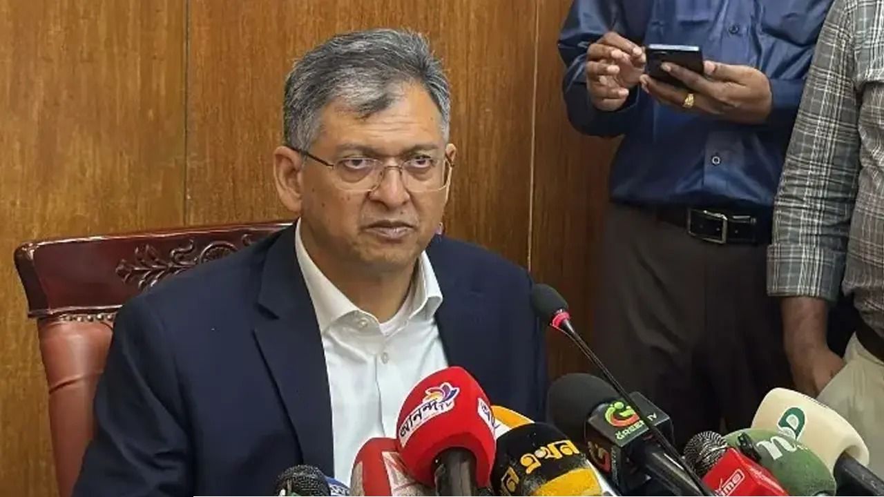 সিসিটিভিতে ককটেল নিক্ষেপকারীদের শনাক্ত করা হয়েছে: স্বরাষ্ট্রমন্ত্রী