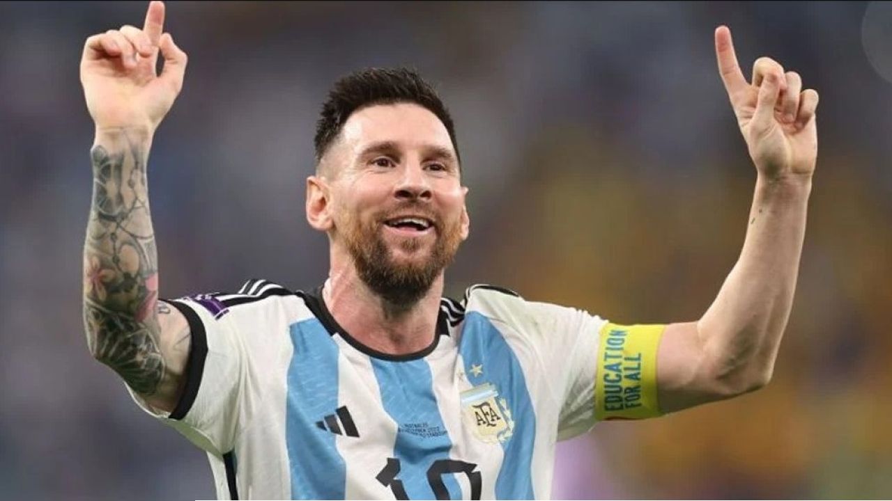 আর্জেন্টিনার জার্সিতে ফের খেলবেন মেসি!