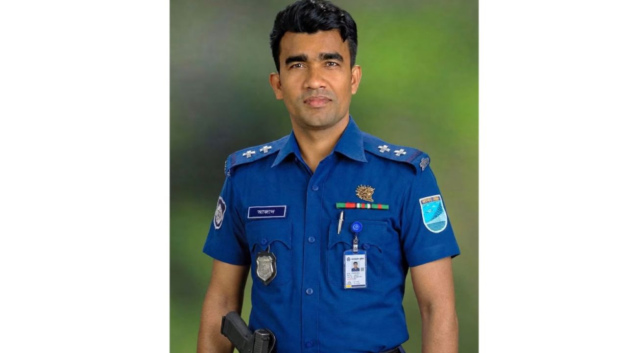 মুন্সিগঞ্জ ডিবির এসআই আবুল কালাম আজাদের হাতে উঠছে বিপিএম পদক