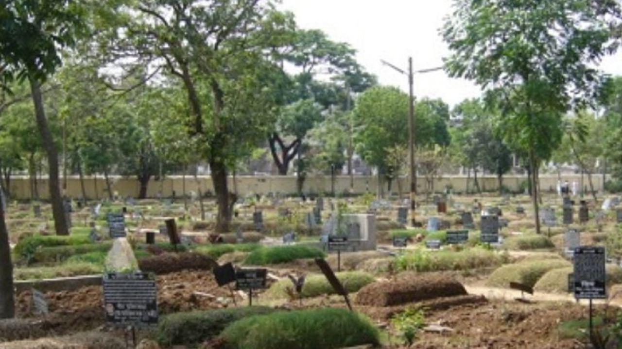 ঢাকায় কবরস্থানের ২৫৩ একরেই শেষ ঠিকানা, বাড়ছে দাফন সংকট