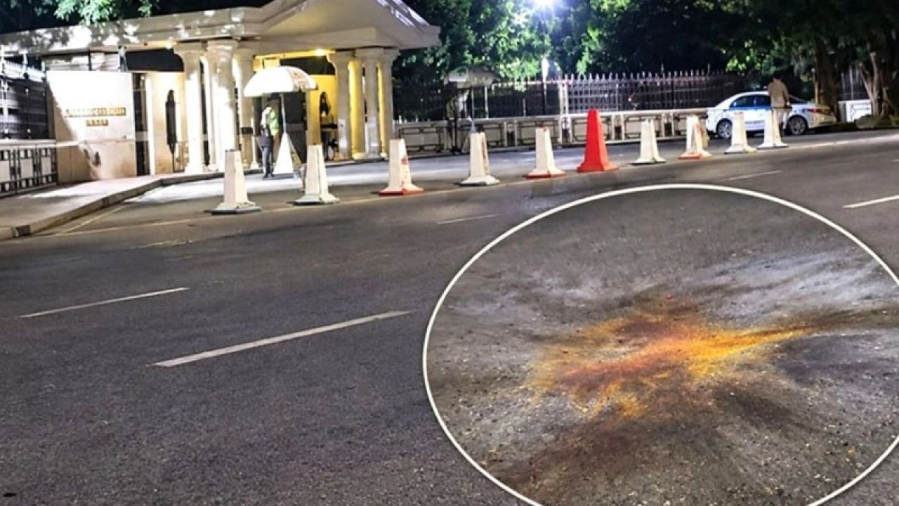 প্রধানমন্ত্রীর কার্যালয়ের সামনে দুটি ককটেল নিক্ষেপ, একটি নিষ্ক্রিয়