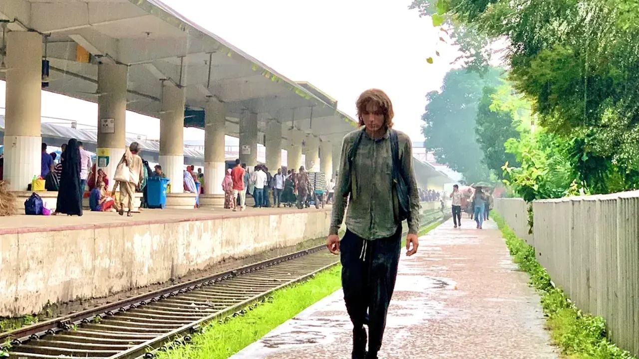 চুরি হওয়া ল্যাপটপ-ক্যামেরা ছাড়াই ঢাকায় ফিরলেন জার্মান পর্যটক