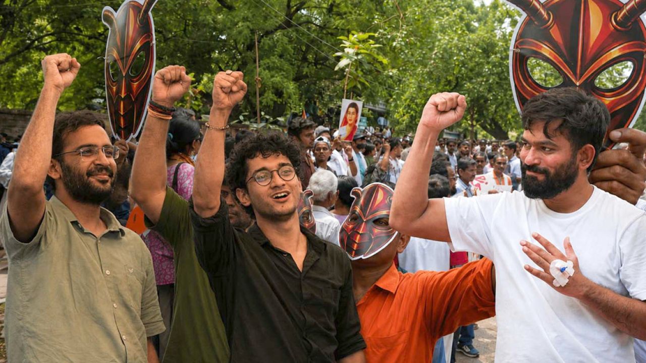 যে শর্তে মুক্তি পেলেন অভিজিৎসহ সিজেপির ৩ নেতা