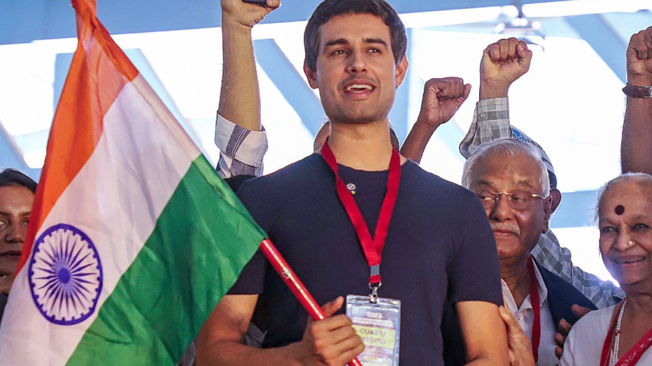 ‘গ্রেপ্তার নয়, অপহরণ’, মুক্তির পর মুখ খুললেন ধ্রুব রাঠি