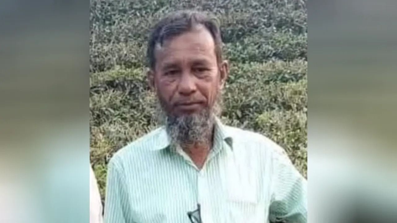 শিক্ষিকাকে লাঞ্ছনার প্রতিবাদে ক্লাস বর্জন, বহিষ্কার বিএনপি নেতা