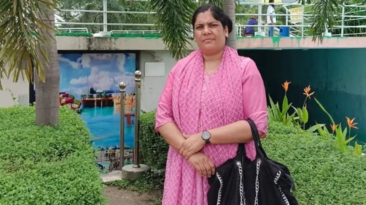 কেরানীগঞ্জে ফ্ল্যাটে শিক্ষিকার মরদেহ, বোরকা পরা ব্যক্তিকে ঘিরে রহস্য