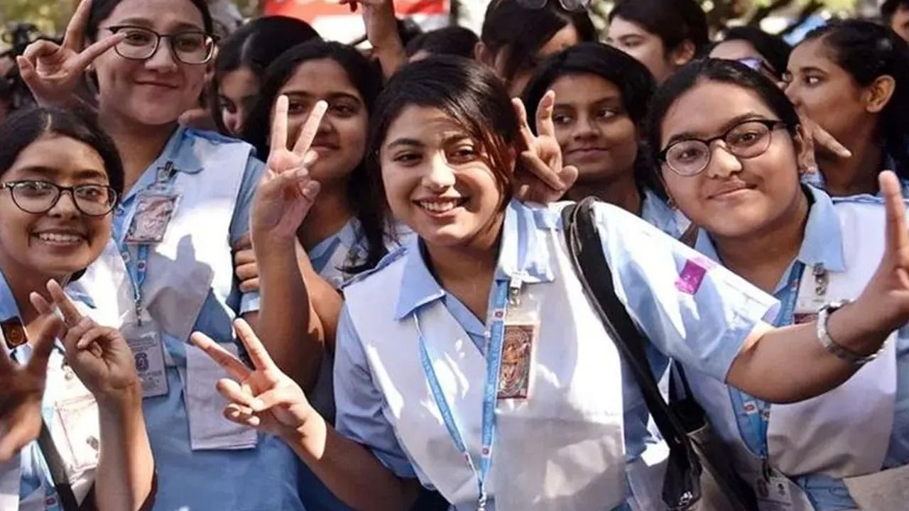 এইচএসসির ফল প্রকাশের তারিখ বদল, শিক্ষার্থীদের অপেক্ষা বাড়ল