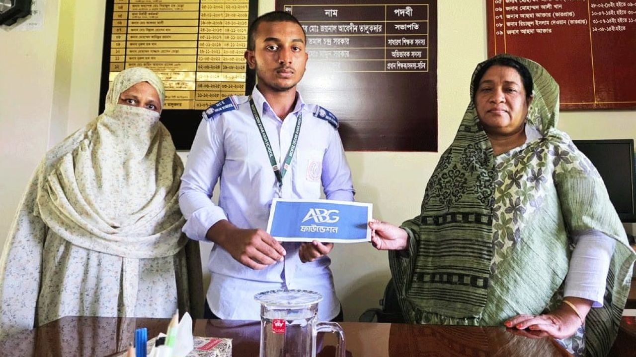 অনিশ্চিত ছিল এসএসসি, শুভর পাশে দাঁড়াল এবিজি ফাউন্ডেশন